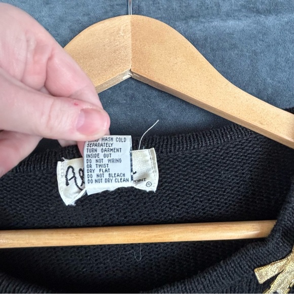 Vintage All Points by Reference Point Holiday Black and Gold Women's Sweater S - Picture 3 of 7